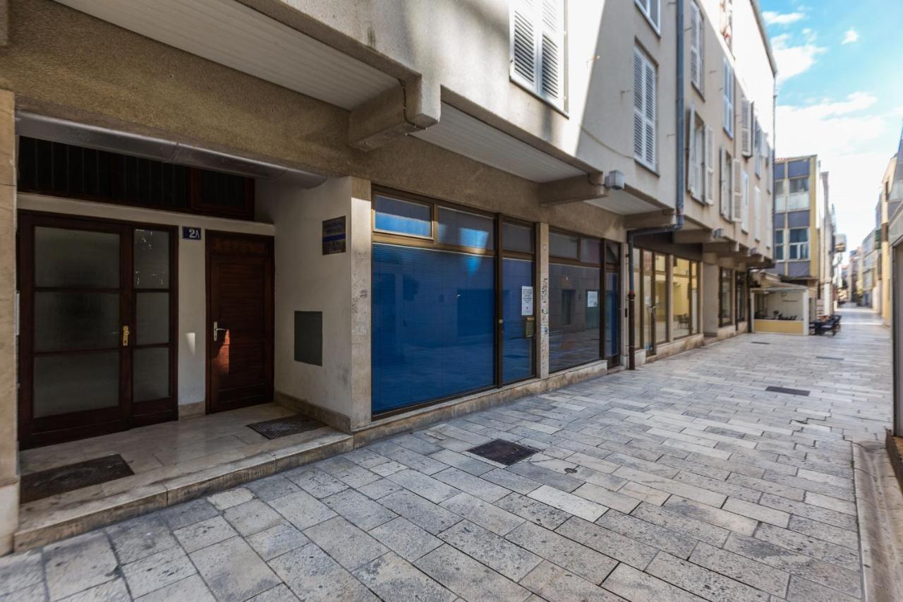 Kuki Apartment With Balcony Ζαντάρ Εξωτερικό φωτογραφία